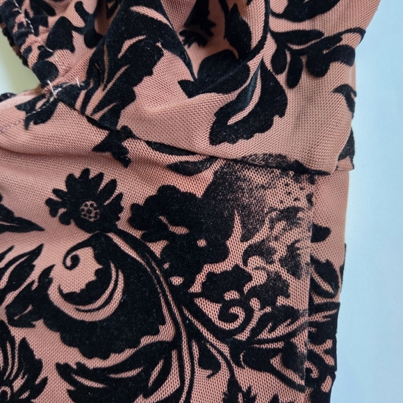 Papaya Floral Ruched Crop Top - Picture 13 of 13